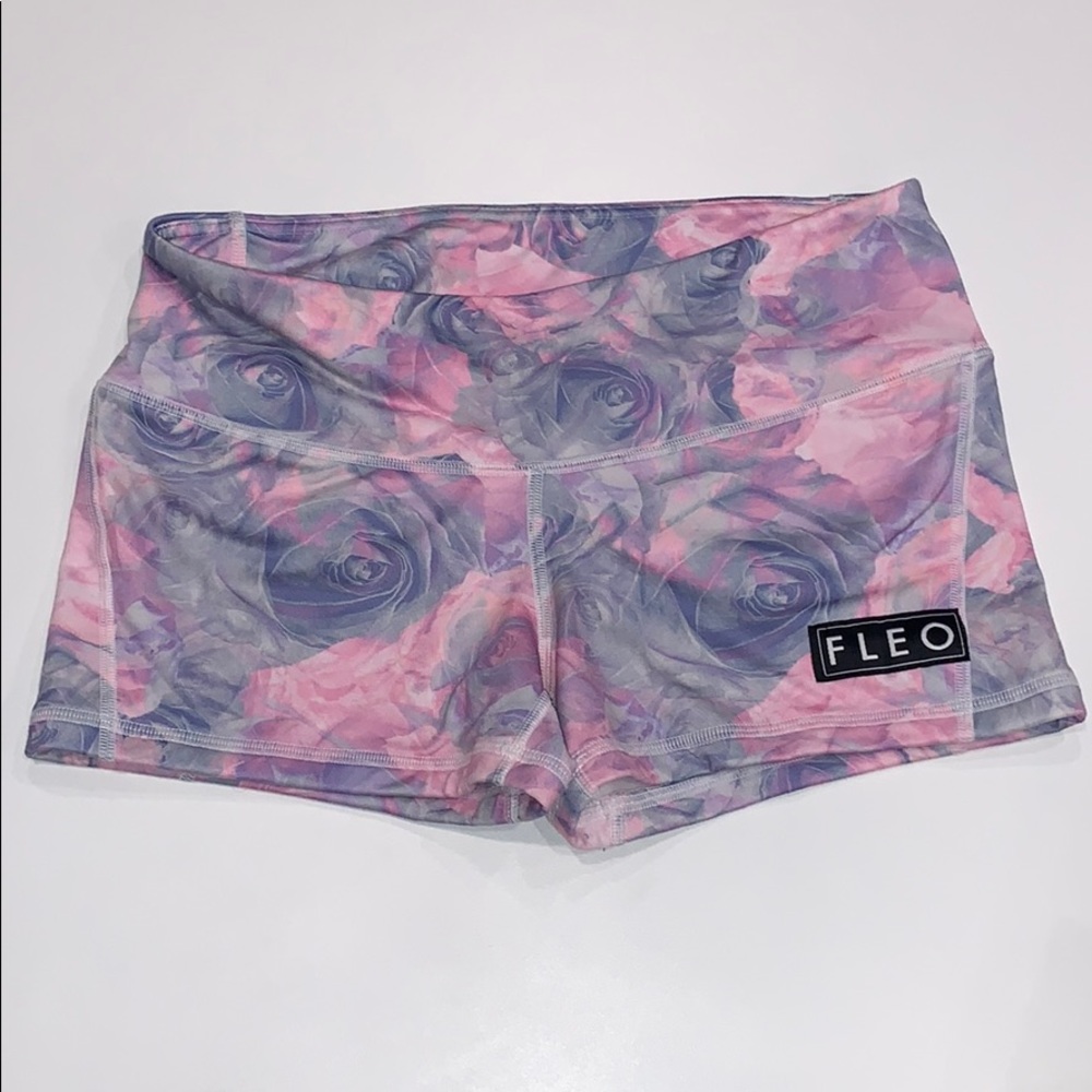 Low rise contour shorts